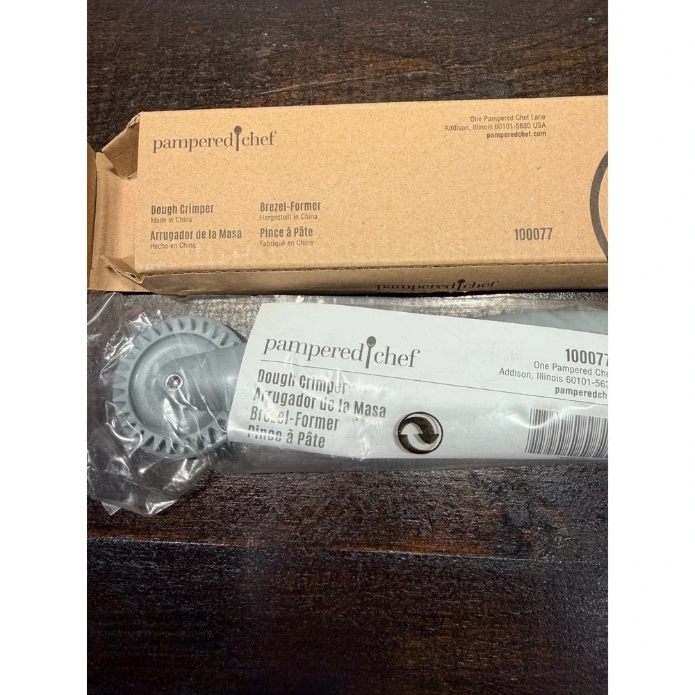 Pampered Chef Dough Crimper #100077 New in Box‎